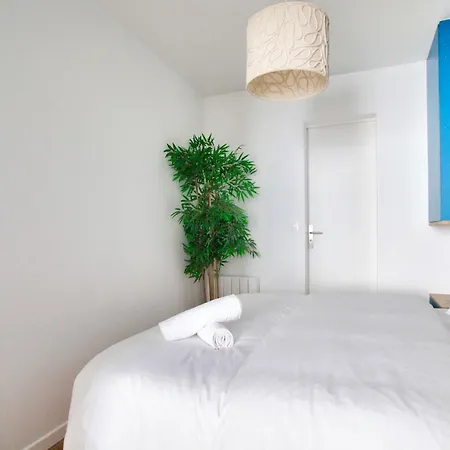 1 Bedroom Louvre Saint Honore Free Netflix Paris Exterior photo