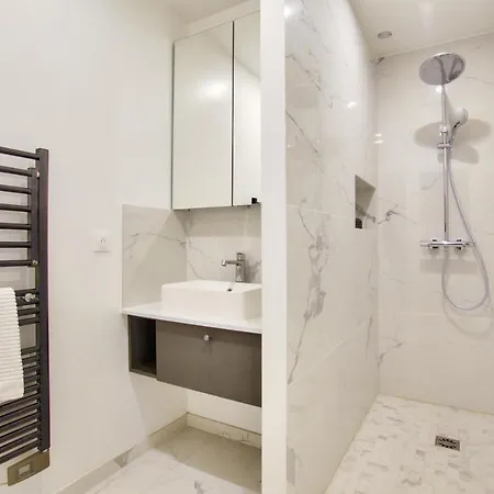 1 Bedroom Louvre Saint Honore Free Netflix Paris Exterior photo